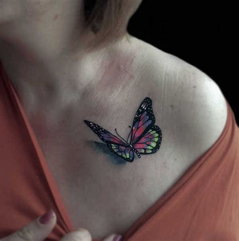 roze vlinder tattoo